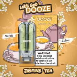 Jasmine Tea (ชามะลิ): รสชาติหอมเต็มคำของชามาเต็มสวน กลิ่นหอมละมุนของดอกมะลิและชาเขียวจะทำให้คุณรู้สึกผ่อนคลายและสดชื่น กลิ่นนี้เหมาะสำหรับผู้ที่ชื่นชอบความหอมของชามะลิที่มีเอกลักษณ์เฉพาะตัว รสชาตินี้จะพาคุณไปสู่บรรยากาศที่เงียบสงบและเป็นธรรมชาติ